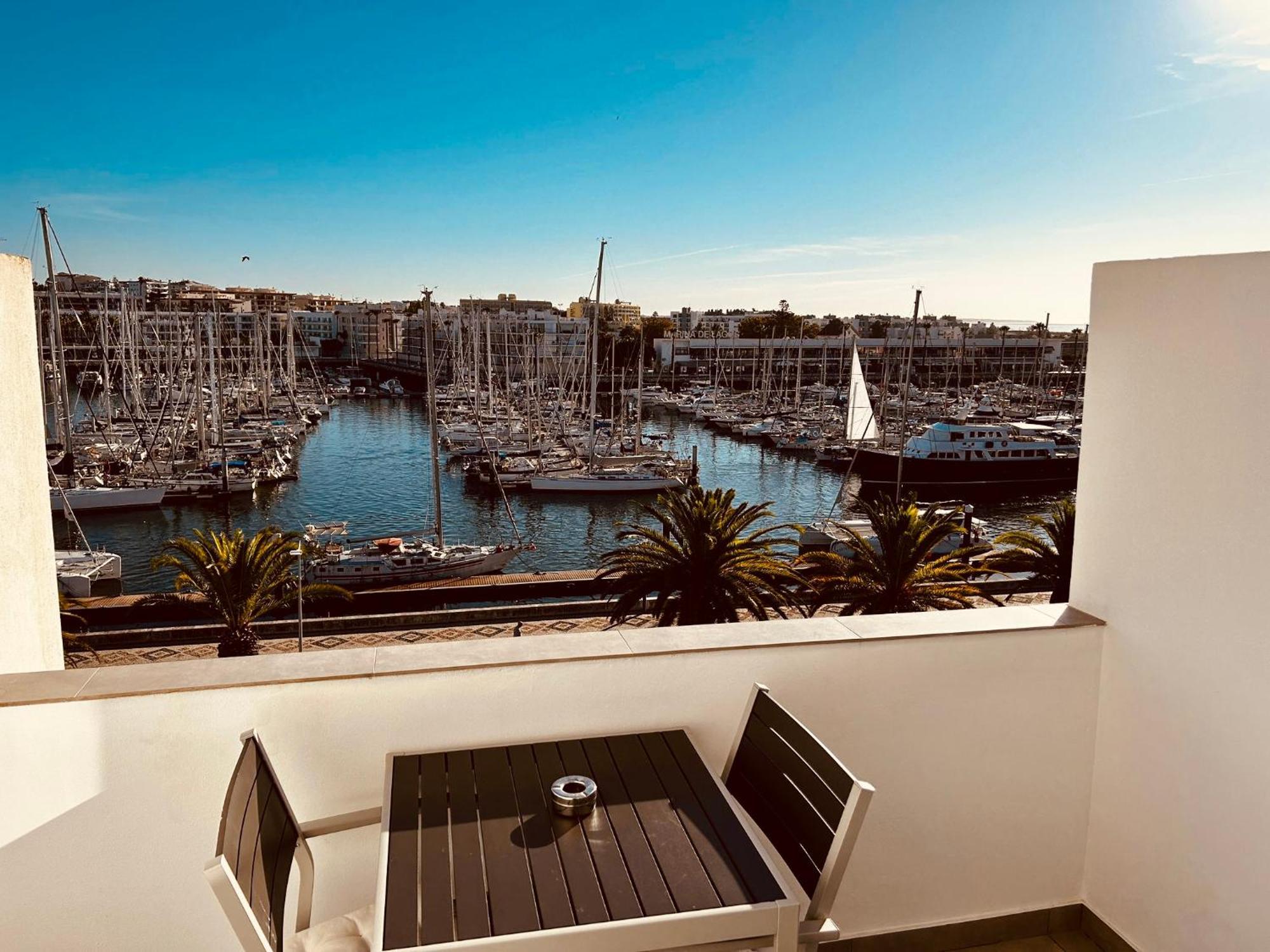 Apartamento With Marina Views Near Beaches *