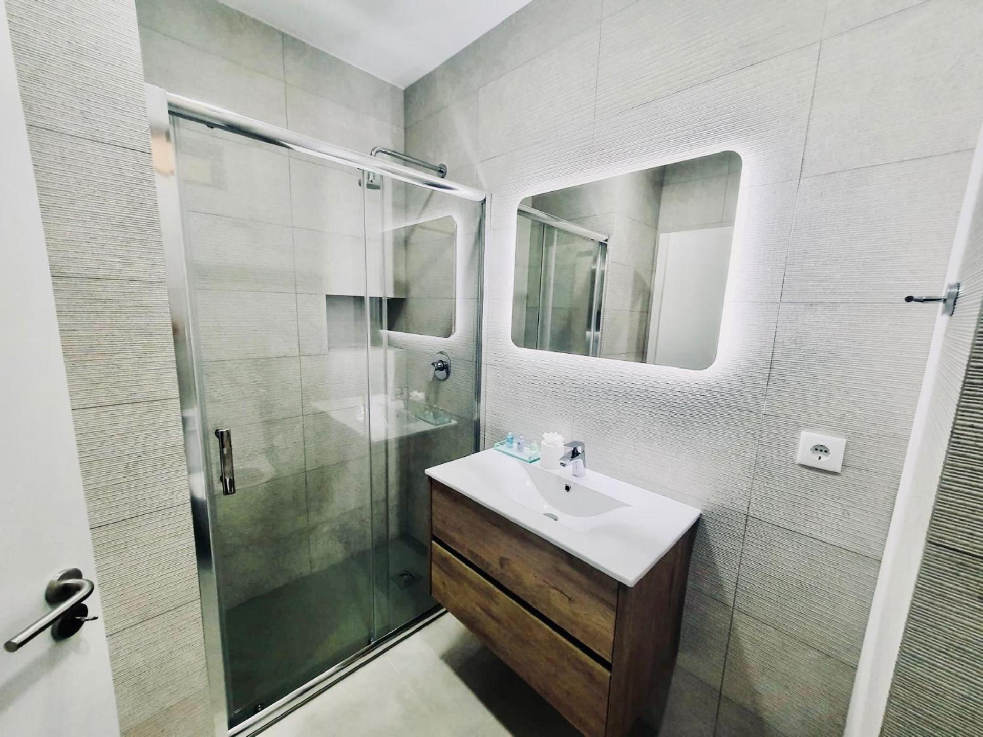 Apartamento With Marina Views Near Beaches
