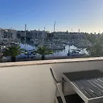 Central Lagos Apt With Marina Views Near Beaches